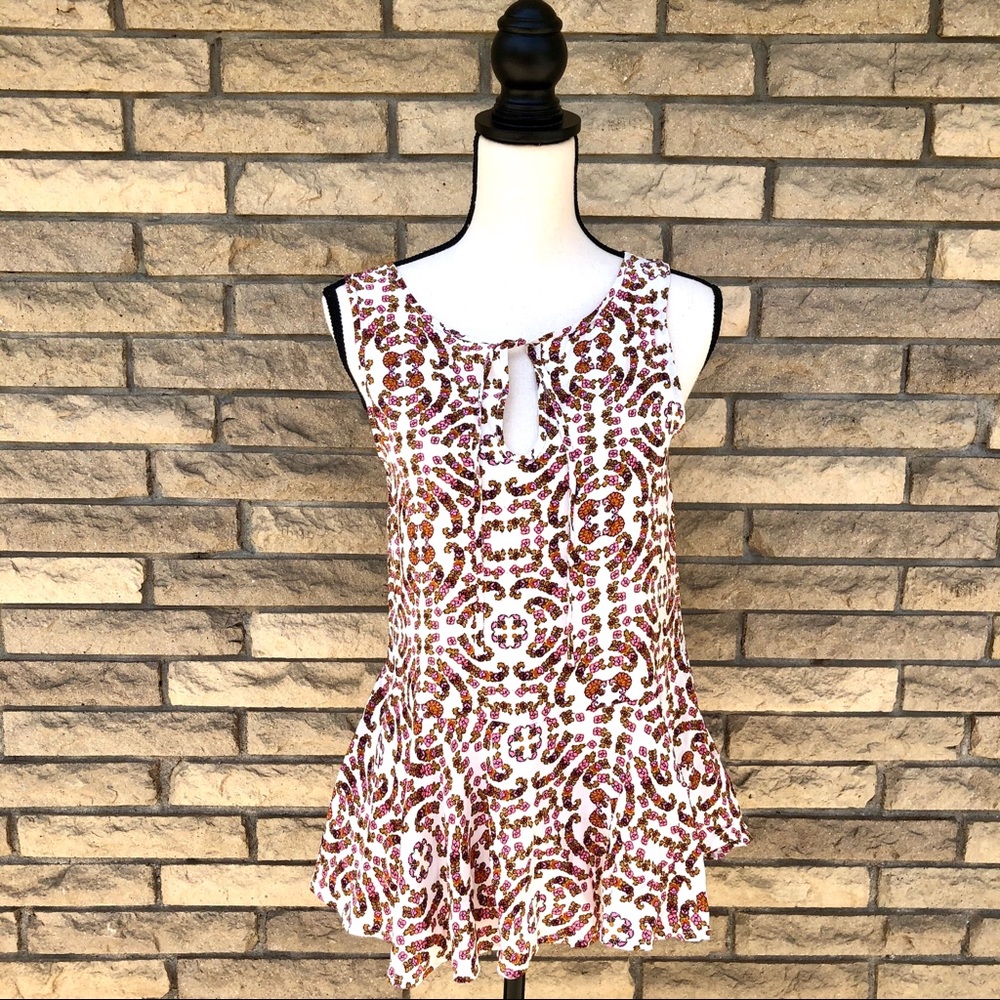 Cupcakes & Cashmere White Floral Peplum Top